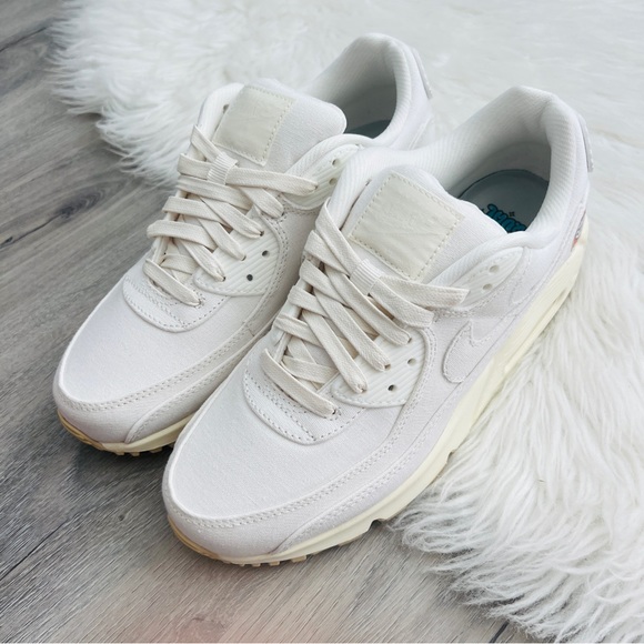 NWT Air Max 90 Se Women’s Shoes - Picture 3 of 9